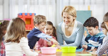 CAP petite enfance AEPE déroulement et débouchés