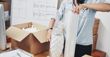 Mettre en place la logistique depuis l’achat du produit à la réception chez le client