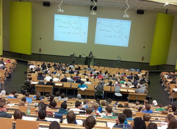Classement école de commerce monde : voici les 5 meilleurs établissements