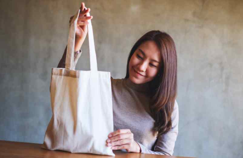 Faire des sacs en tissu personnalisés est une astuce idéale pour créer la communication