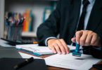 Combien de temps un notaire peut garder l'argent d'une succession ?