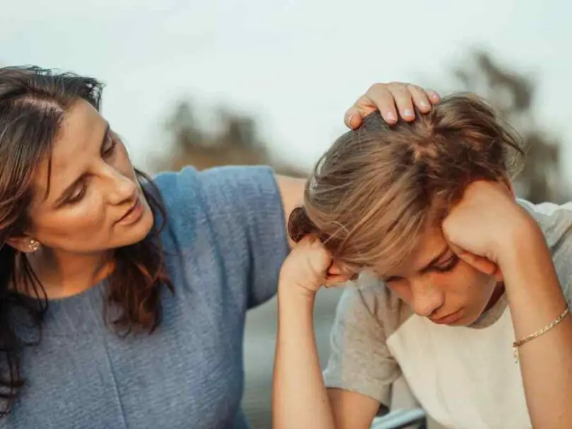 Droits d'un majeur vivant chez ses parents : ce qu'il faut savoir sur les obligations et libertés