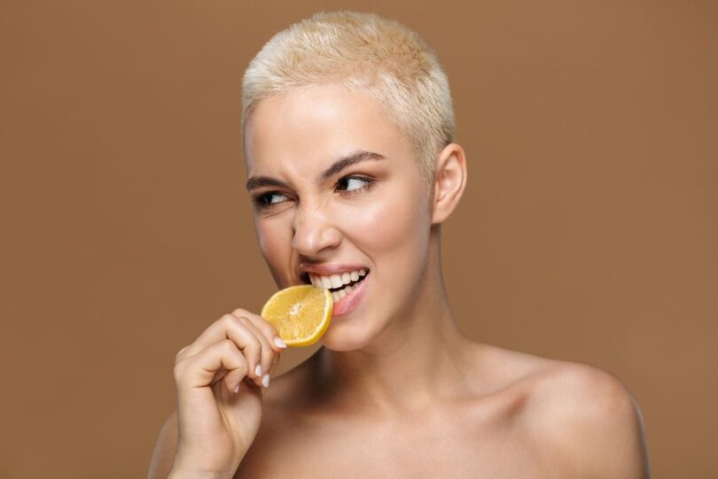 Coupe courte pour cheveux fins sans volume : inspirations pour un look stylé