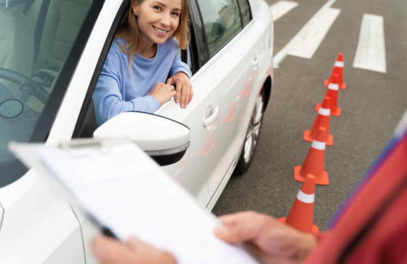 Permis de conduire : comment récupérer automatiquement ses points sans faire de stage ?