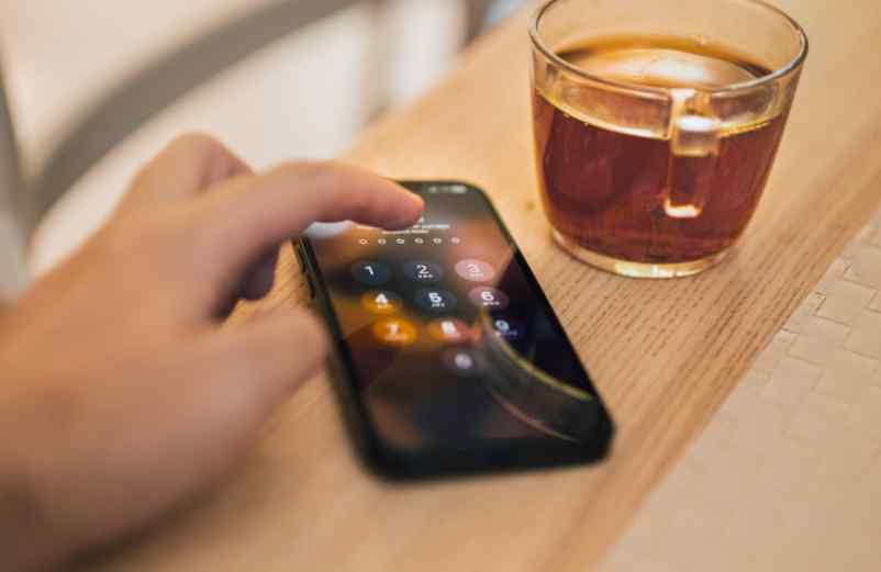Téléphone bloqué : comment le déverrouiller gratuitement quand on a oublié le code ?