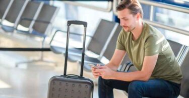 Combien de temps faut-il arriver avant un vol sans bagages ?