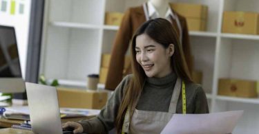 Annonce légale de création d’entreprise : publication officielle dans un journal pour une société EVISE