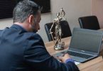 Divorce à l’amiable en ligne : avis, avantages et points de vigilance-EVISE