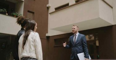 Quand avertir le locataire d’une augmentation annuelle de loyer ?-EVISE